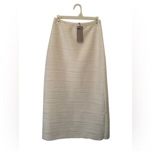 NWT SHEIN White Wave Pattern Pencil Skirt